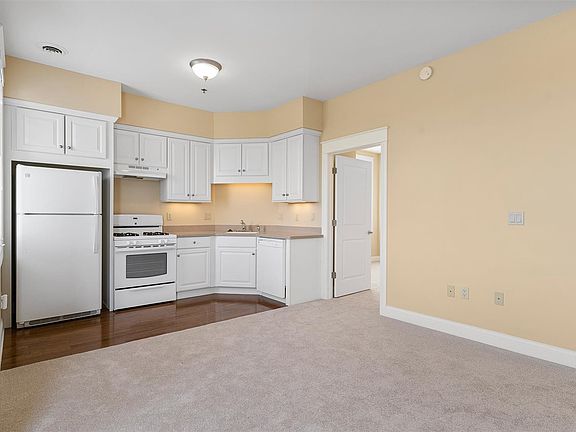 3rd image of 725 Harbor Watch Dr Unit 303-17