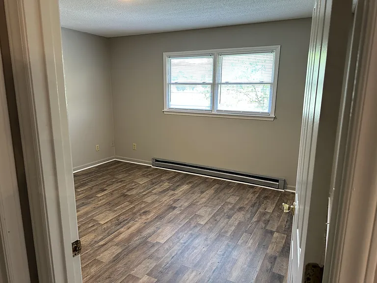 2101 Forsyth Dr — Photo 6