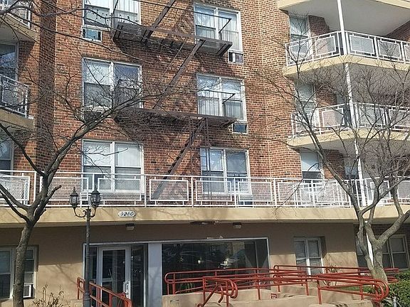 4th image of 3280 Nostrand Ave APT 412