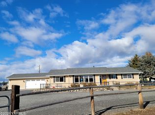 7773 N Wenas Rd, Selah, WA 98942