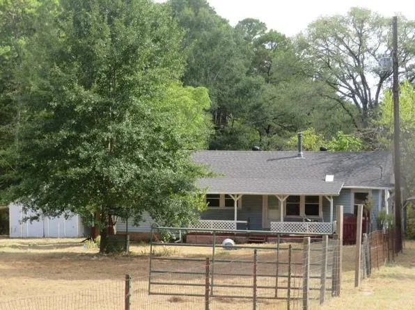 3069 Silk Tree Rd, Gilmer, TX 75645