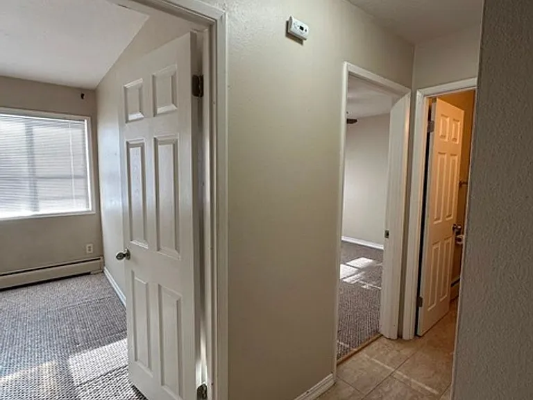 2544 Union St — Photo 24