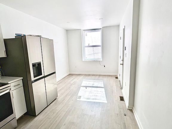 3rd image of 1508 N 27th St #1