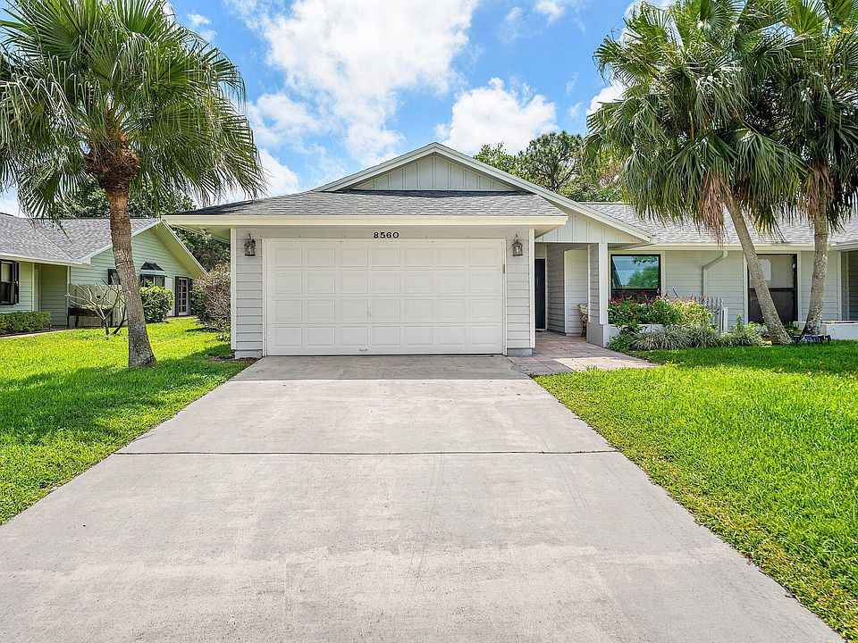 1st image of 8560 SE Eaglewood Way