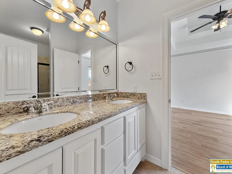 66 Laguna Madre Dr — Photo 25