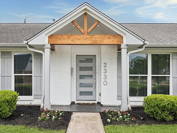 3rd image of 2330 Droxford Dr