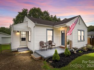 112 Abernathy St, Mount Holly, NC 28120