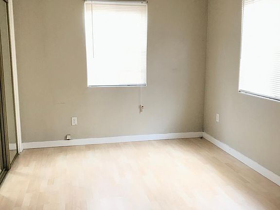 5th image of 444 Ohio Ave APT 3