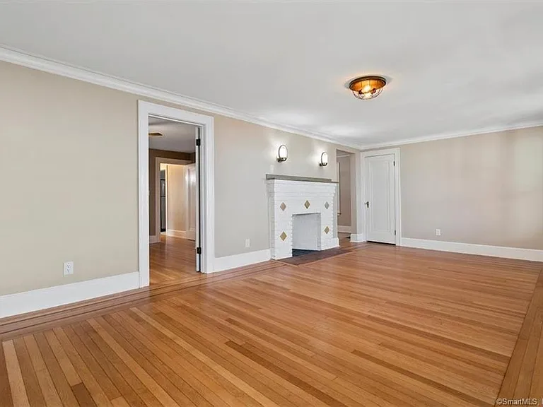 223 Townsend Ave #1 — Photo 7