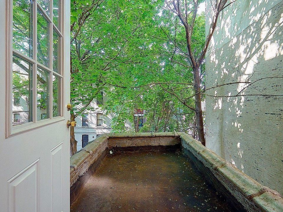 1st image of 1147 Dean St #B3