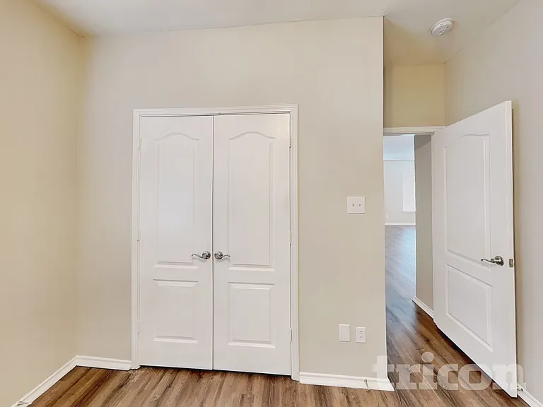 103 Hollow Tree Dr — Photo 11