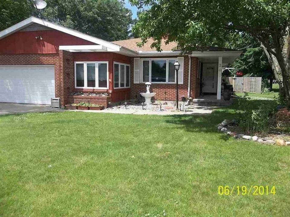 208 E Miller Rd, Sterling, IL 61081 Zillow