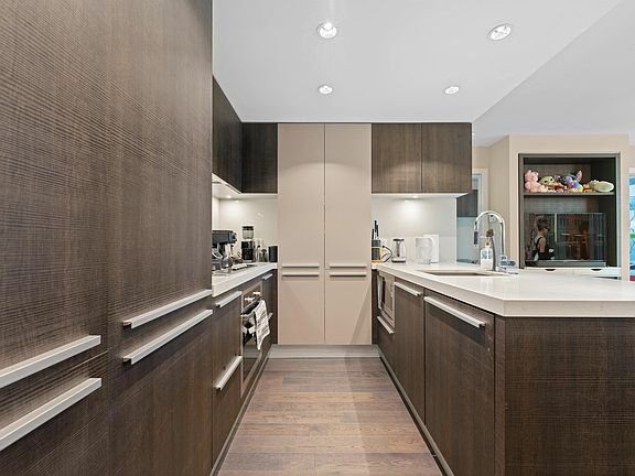 4th image of 1351 Continental St #1301