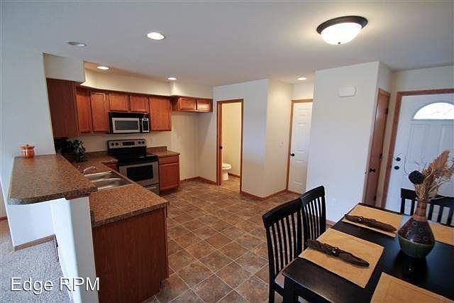 1st image of 4910 Algonquin Dr Unit 5