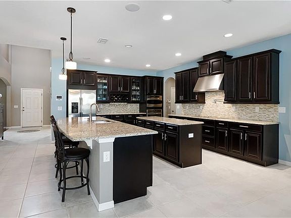 5th image of 3027 Amalfi Dr