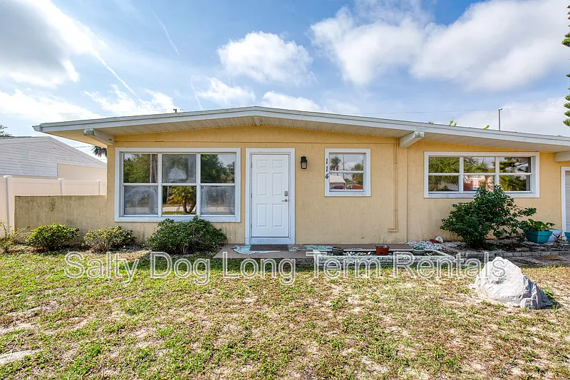 3 bed, 2.0 bath, 1408 sqft, $2,250 — Photo 4