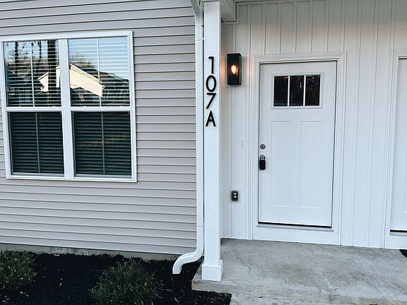 2nd image of 107 Lakeside Dr #A