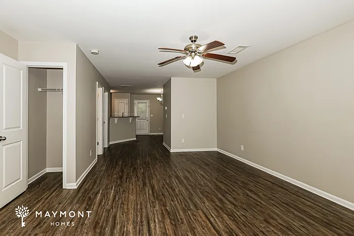 2435 Marlin Dr — Photo 4