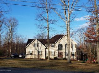 145 Alpine Rd, Henryville, PA 18332