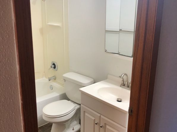 1017 N Summit Ave #1