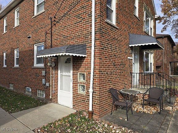 2nd image of 2314 Westmoor Rd #1