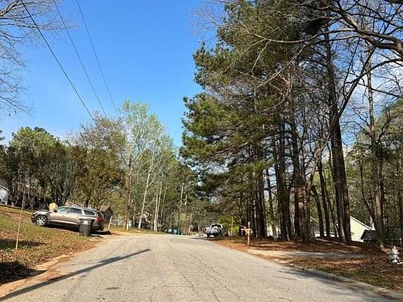 5th image of 48 Cardinal Ln