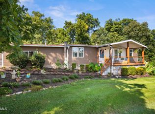 7719 Rosie Ln, Strawberry Plains, TN 37871