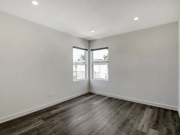 531-539 Cedar Street — Photo 11