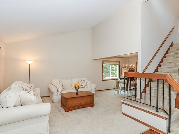 4th image of 912 Apple Dr