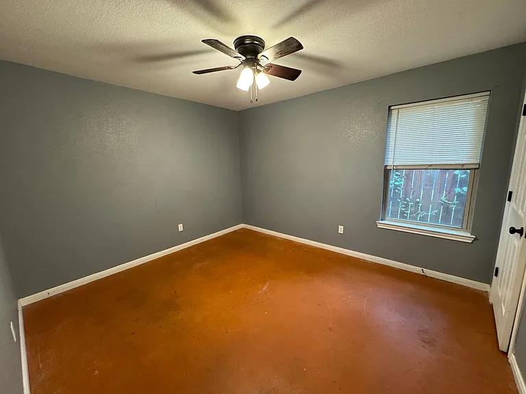 1403 Strickland St #A — Photo 9