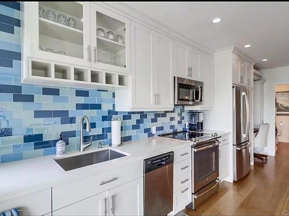 2nd image of 1612 Pomona Ave