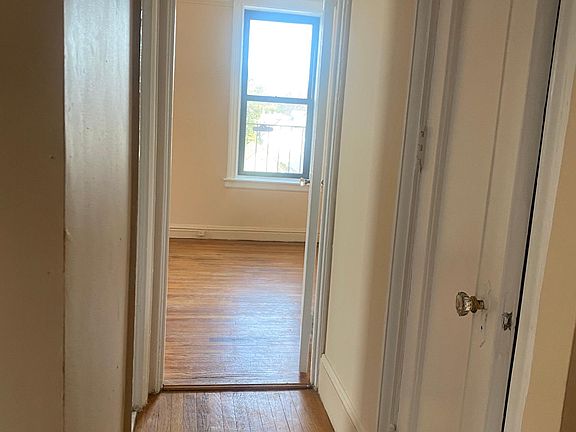 2nd image of 125 E 233rd St APT 5C