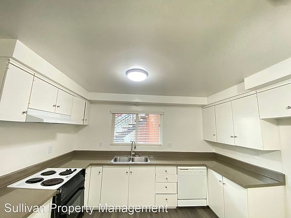 4th image of 4312 Green Ave #3