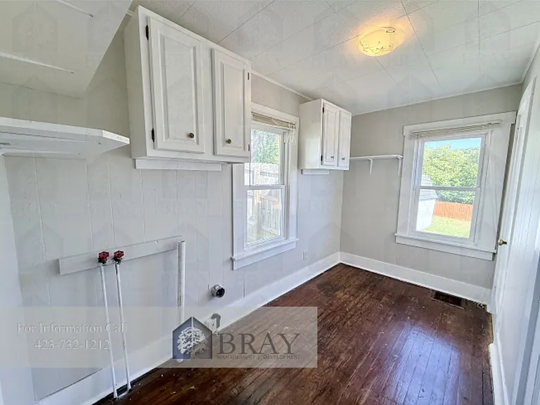 308 Highview Ave — Photo 6