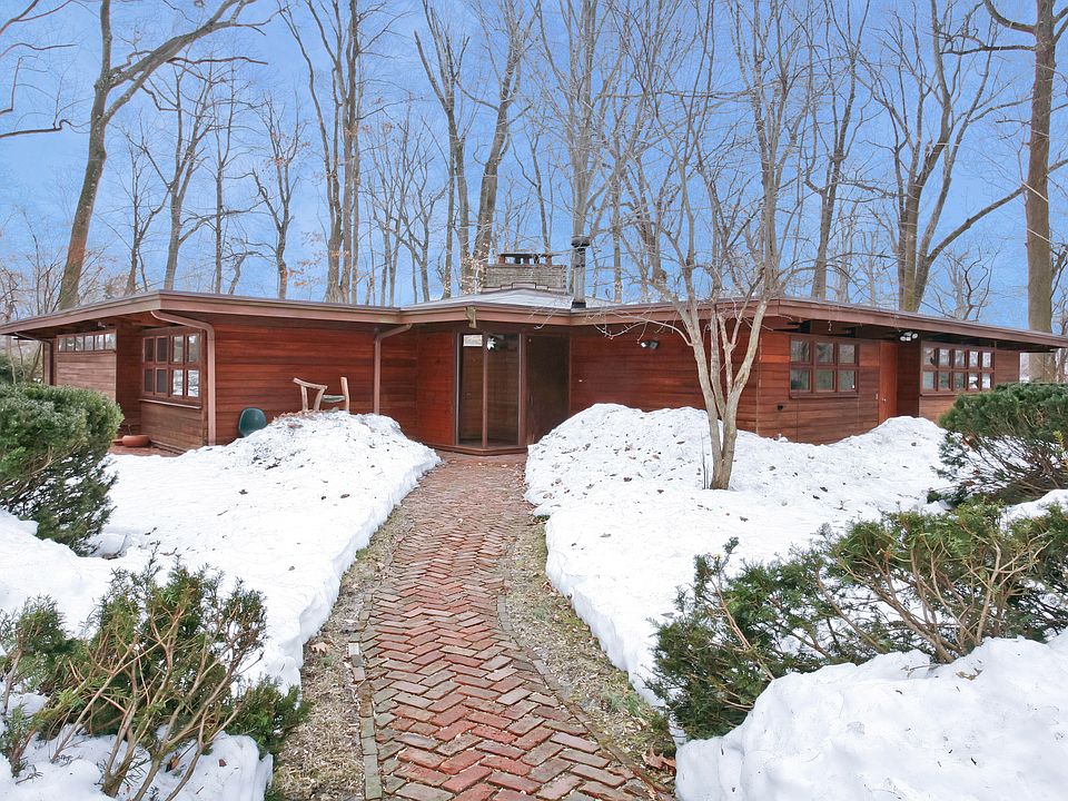 1st image of 60 Hawthorne Way