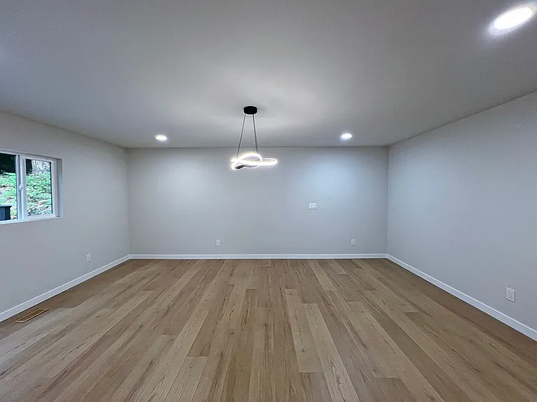 105 Cedar Crest Ln — Photo 33