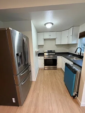 3 bed, 1150 sqft, $2,850 — Photo 2