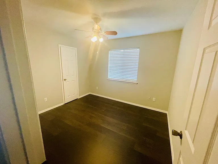 2701 Morningside Dr — Photo 6