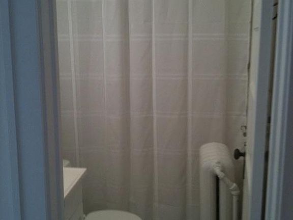 3rd image of 1088 Dayton Ave APT 1