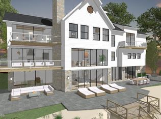 17933 N Shore Estates Rd, Spring Lake, MI 49456