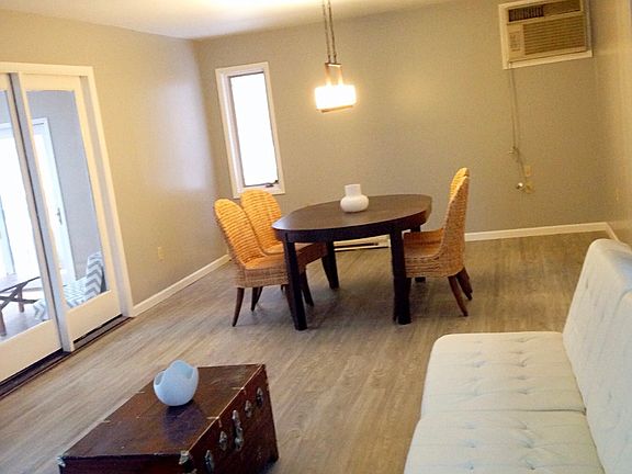 2nd image of 148 Cobble Creek Dr