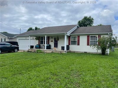 241 Hawthorne Ln, Point Pleasant, WV, 25550