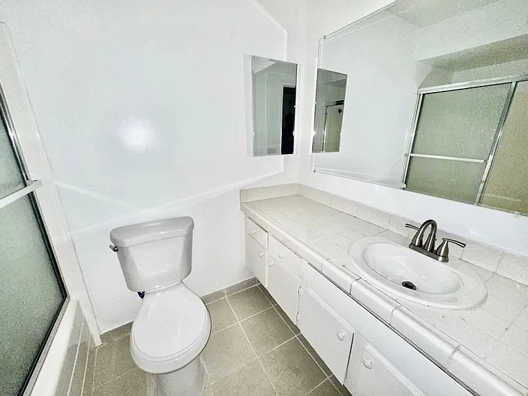 6202 Friars Rd #201 — Photo 12