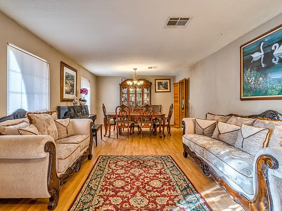 2nd image of 5376 Country Oaks Dr