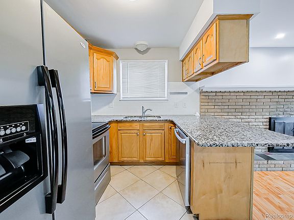 5th image of 21520 Concord Ct