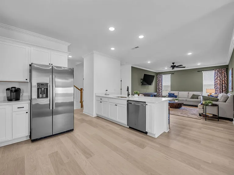 8629 James Creek Dr — Photo 27