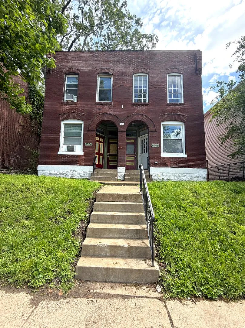 6704-6706 Idaho Ave - 6706 Idaho Ave 2 Floor — Photo 1