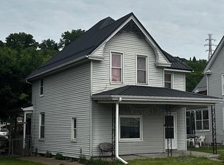 1615 Rhomberg Ave, Dubuque, IA 52001