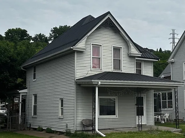 1615 Rhomberg Ave, Dubuque, IA 52001