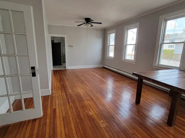 39 Alden St, Wallington, NJ 07057